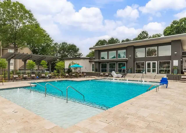 Photo of 2808 Cross Point Cir, Matthews, NC 28105