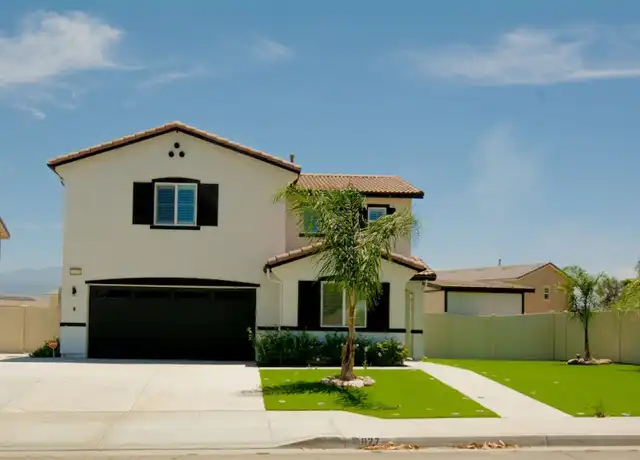 Property at 827 Pine Ave, San Jacinto, CA, 92582, 5 beds, 2.5 baths, [object Object]
