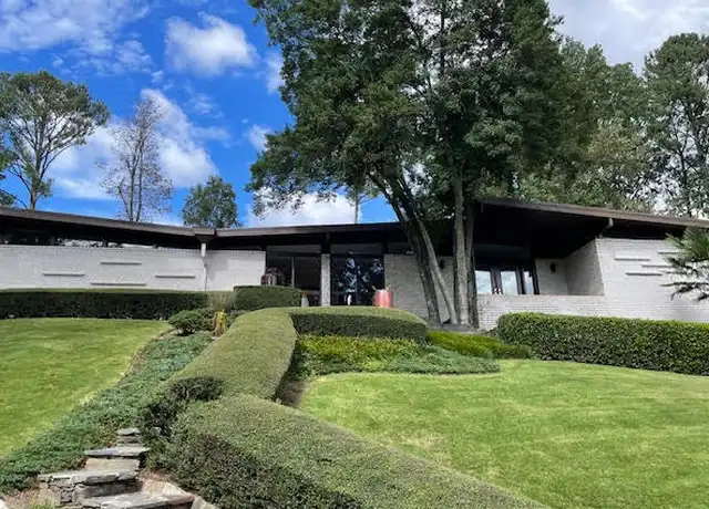 Property at 360 Elden Dr, Atlanta, GA, 30342, 4 beds, 3 baths, [object Object]