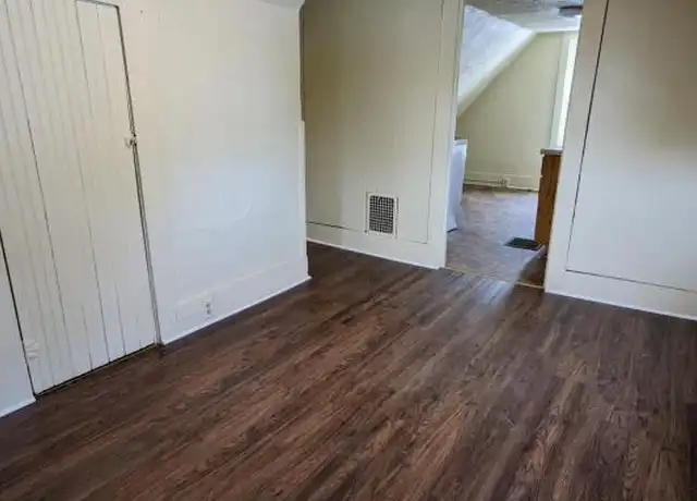 Property at 1200 W Taylor St Unit 3, Kokomo, IN, 46901, 1 bed, 1 bath, [object Object]