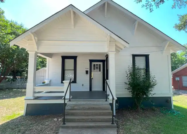 Property at 733 N Wall St, Belton, TX, 76513, 2 beds, 1 bath, [object Object]
