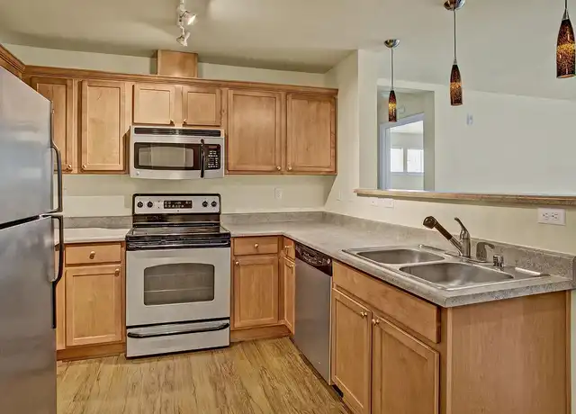 Property at Forest Hills Estates - 1311 N 175th St, Shoreline, WA, 98133, 1 bed, 1 bath, [object Object]