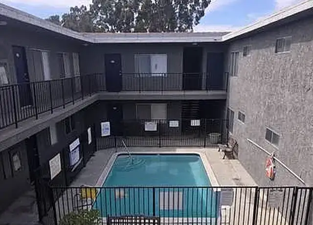 Photo of 12638 Cedar Ave, Hawthorne, CA 90250