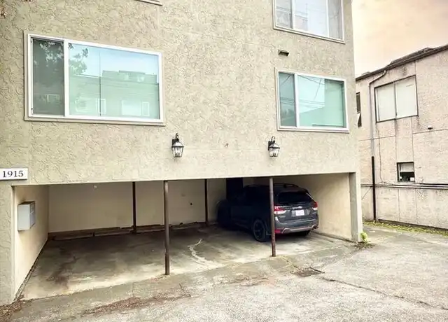 Property at 1915 NW 65th St Unit 2, Seattle, WA, 98117, 1 bed, 1 bath, [object Object]