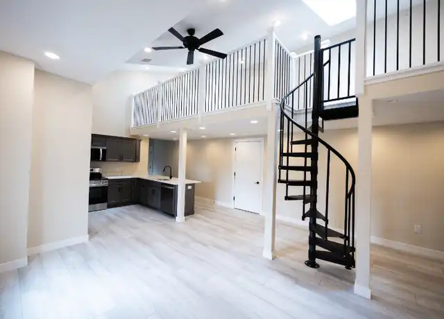 Property at 4 Ridgewood Rd Unit A, Bedford, NH, 03110, 2 beds, 2 baths, [object Object]