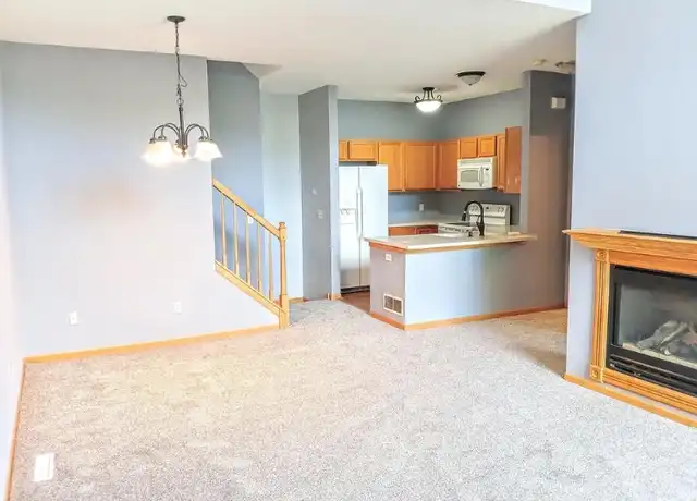 Property at 670 Kingfisher Ln Unit B, Saint Paul, MN, 55125, 2 beds, 2 baths, [object Object]