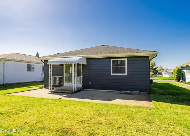 Property at 22 Saint Kitts Dr, Toms River, NJ, 08757, 2 beds, 1.5 baths, [object Object]