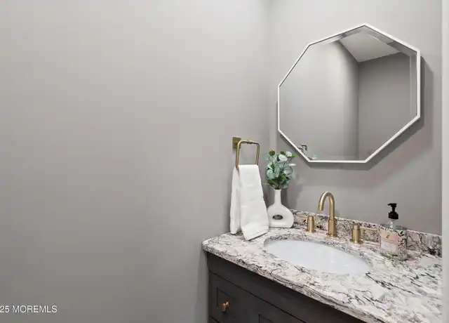 Property at 22 Saint Kitts Dr, Toms River, NJ, 08757, 2 beds, 1.5 baths, [object Object]
