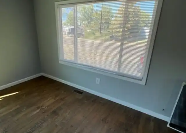 Property at 8256 Barbur St, White City, OR, 97503, 3 beds, 2 baths, [object Object]