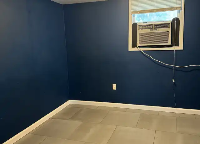 Property at 517 Patterson St, Lexington, KY, 40508, 1 bed, 1 bath, [object Object]