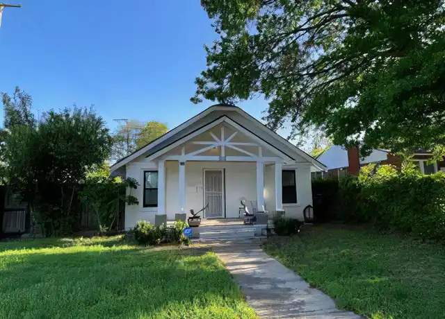 Property at 1102 Elmhurst Pl, Dallas, TX, 75224, 2 beds, 1 bath, [object Object]