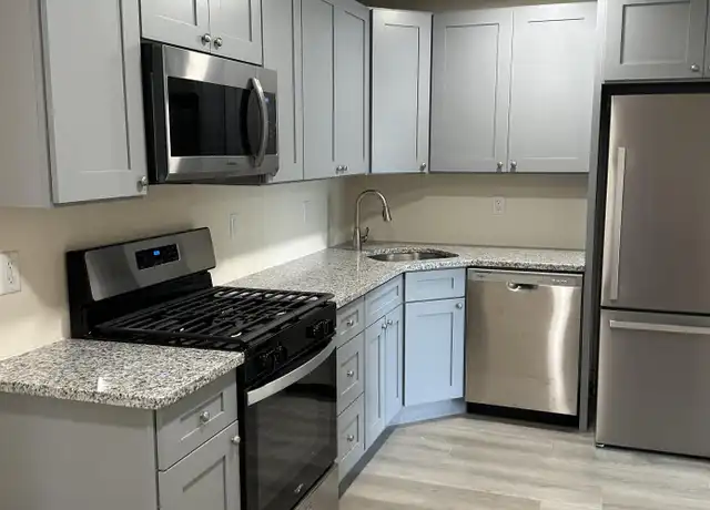 Property at 77 Memorial Pkwy Unit 3, Atlantic Highlands, NJ, 07716, 2 beds, 1 bath, [object Object]