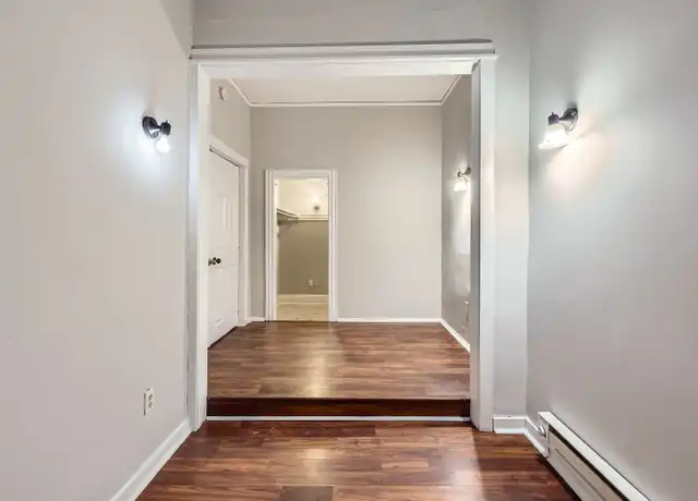 Property at 568 N Farrington St Unit 4, St Paul, MN, 55103, 1 bed, 1 bath, [object Object]