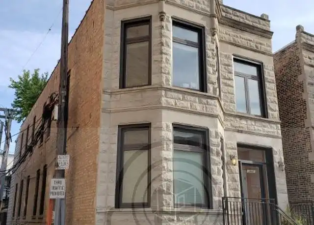 Property at 1462 W Irving Park Rd Unit 1, Chicago, IL, 60613, 2 beds, 2 baths, [object Object]