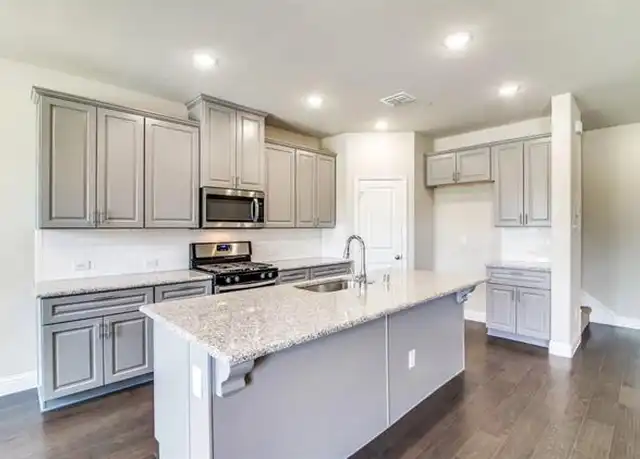 Property at 829 Blue Bell Trl, Plano, TX, 75075, 3 beds, 2.5 baths, [object Object]