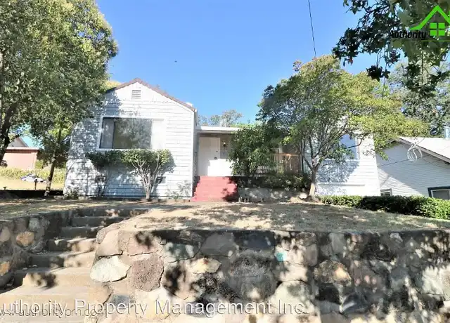 Property at 1534 Fig Ave, Redding, CA, 96001, 4 beds, 2 baths, [object Object]