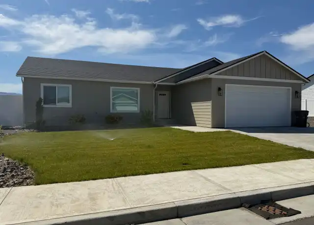Property at 382 S Newton Ave, East Wenatchee, WA, 98802, 3 beds, 2 baths, [object Object]