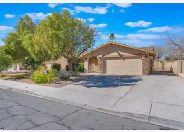 Property at 2608 Yardley St, Las Vegas, NV, 89102, 3 beds, 2 baths, [object Object]