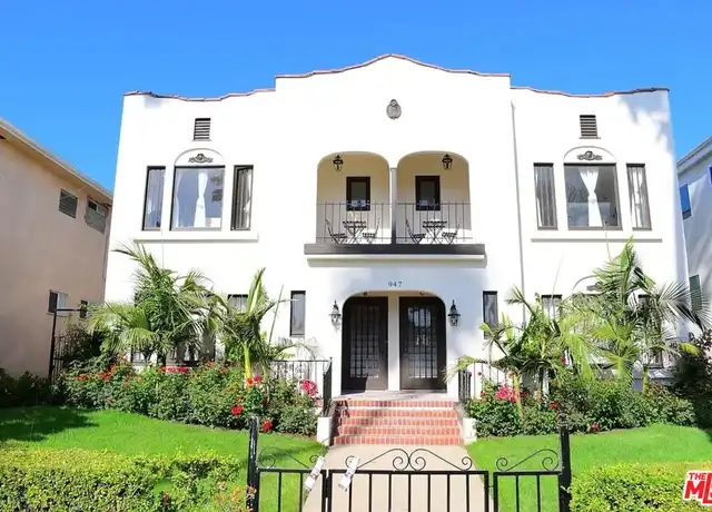 Property at 947 5th St Unit A, Santa Monica, CA, 90403, 2 beds, 1 bath, [object Object]