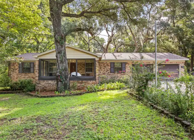 Property at 204 Eastern St, Freeport, FL, 32439, 3 beds, 2 baths, [object Object]