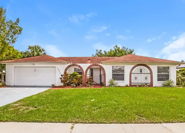Property at 12834 Illinois Woods Ln, Orlando, FL, 32824, 4 beds, 3 baths, [object Object]