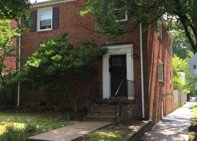 Property at 3233 W Grace St, Richmond, VA, 23221, 2 beds, 1 bath, [object Object]