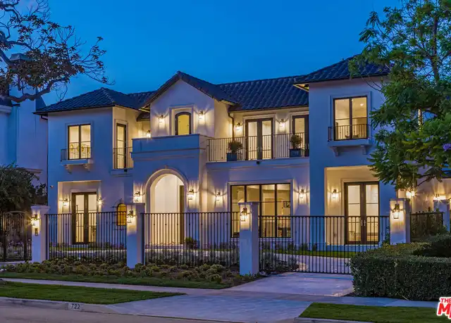 Property at 722 N Camden Dr, Beverly Hills, CA, 90210, 7 beds, 7.5 baths, [object Object]