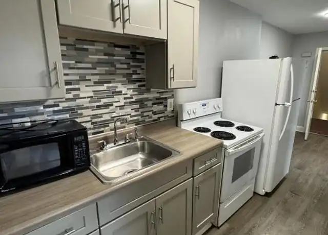Property at 176 W Manheim St, Philadelphia, PA, 19144, 1 bed, 1 bath, [object Object]