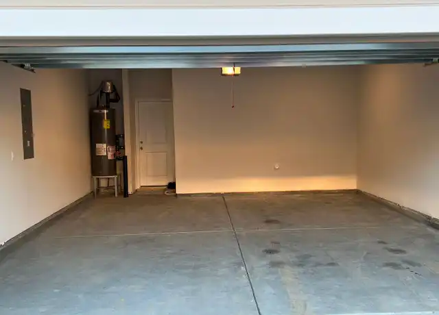 Property at 2127 Belterra Dr, Charlotte, NC, 28216, 3 beds, 2.5 baths, [object Object]