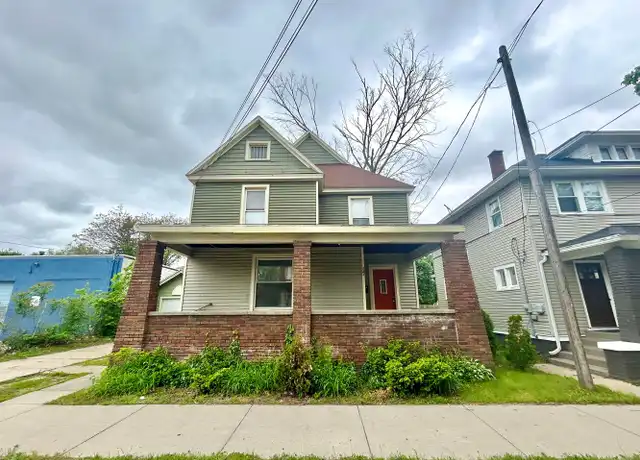Property at 743 Neland Ave SE Unit 2, Grand Rapids, MI, 49506, 2 beds, 1 bath, [object Object]