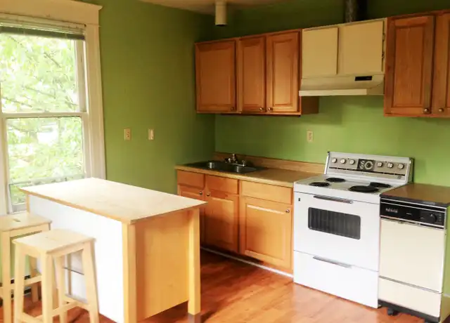Property at 1122 E Denny Way Unit B Upper, Seattle, WA, 98122, 1 bed, 1 bath, [object Object]