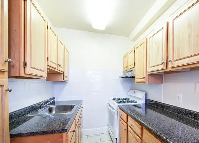 Property at Wakefield Hall - 2101 New Hampshire Ave NW, Washington, DC, 20009, 1 bed, 1 bath, [object Object]