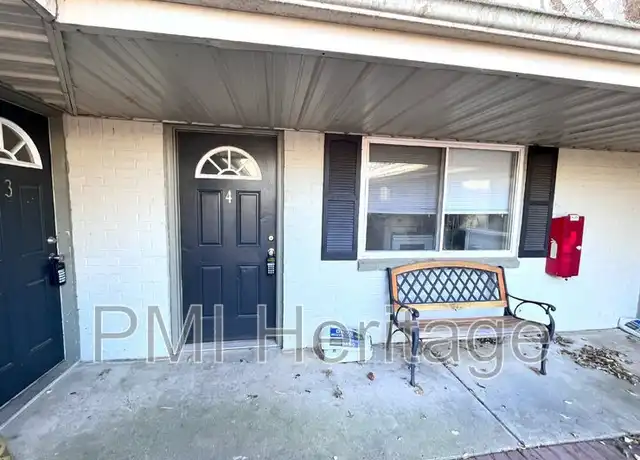 Property at 15 Martin Luther King Junior Blvd Unit 4, Fayetteville, AR, 72701, 1 bed, 1 bath, [object Object]