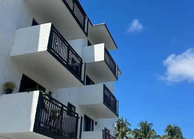 Property at 529 SW 4th St Unit 201, Miami, FL, 33130, 2 beds, 1 bath, [object Object]