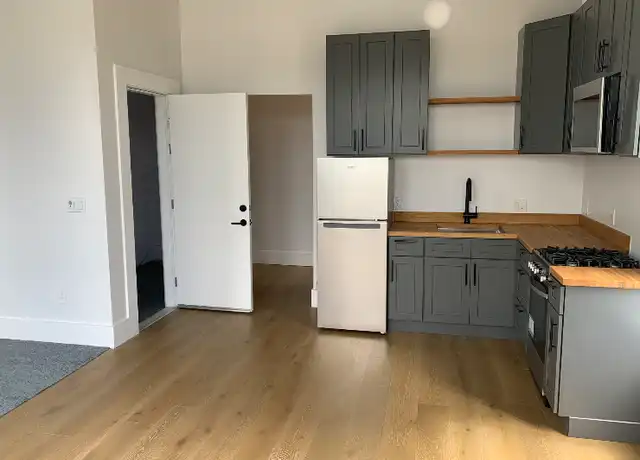 Property at 1014 16th St, Oakland, CA, 94607, 1 bed, 1 bath, [object Object]