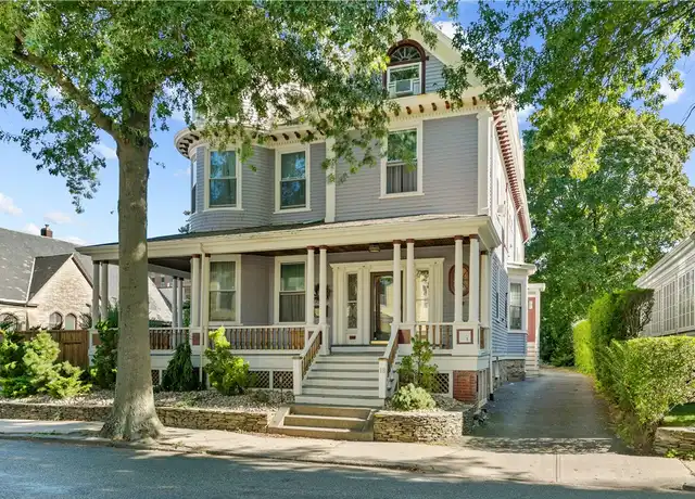 Property at 18 Rhode Island Ave Unit 2, Newport, RI, 02840, 1 bed, 1 bath, [object Object]