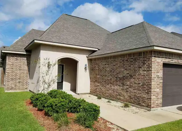 Property at 535 Greenwich Dr, Baton Rouge, LA, 70820, 3 beds, 2 baths, [object Object]