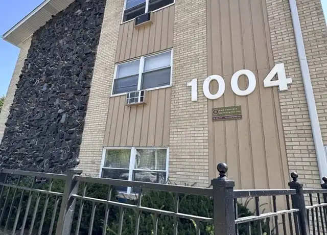 Property at 1004 Des Plaines Ave Unit 13, Forest Park, IL, 60130, 1 bed, 1 bath, [object Object]