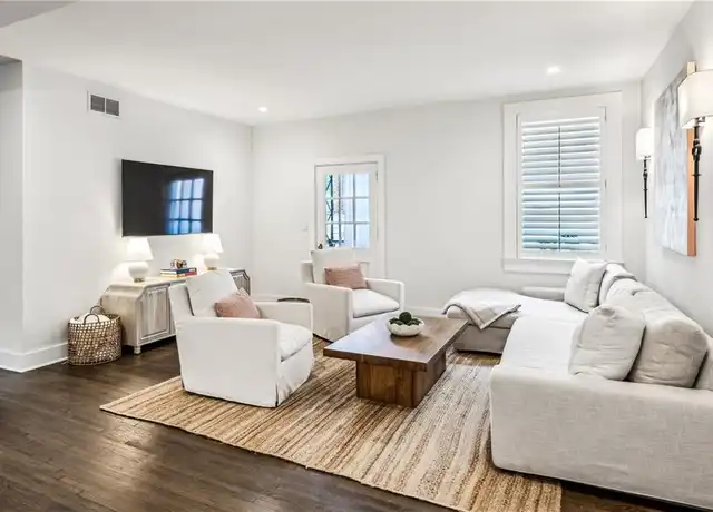 Property at 68 Peachtree Memorial Dr NW Unit 68-1, Atlanta, GA, 30309, 2 beds, 2 baths, [object Object]