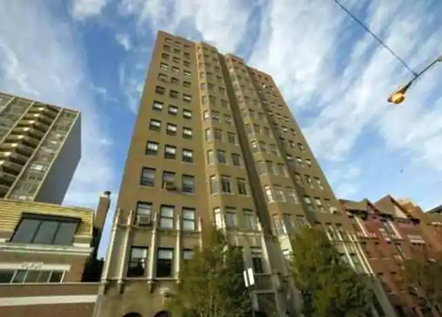 Property at 534 W Startford Pl - 534 W Stratford Pl, Chicago, IL, 60657, 0-3 beds, 1-3 bath, [object Object]