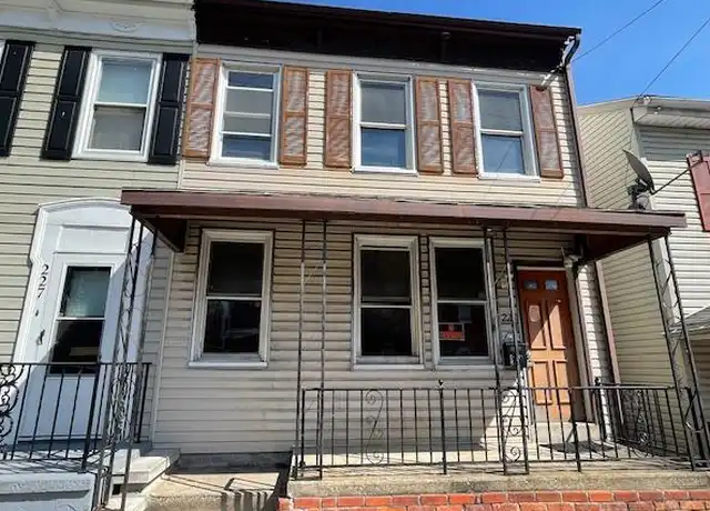 Property at 225 N Newberry St, York, PA, 17401, 1 bed, 1 bath, [object Object]