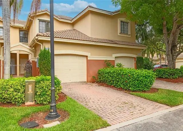 Property at 4137 Briar Ln #4137, Weston, FL, 33332, 3 beds, 2.5 baths, [object Object]