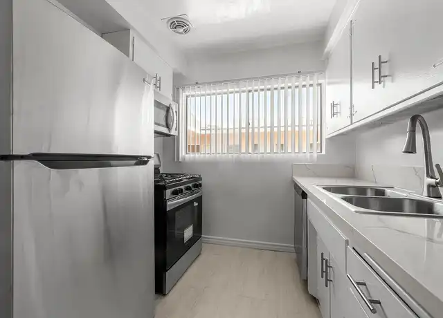 Property at 1323 N Bronson Ave, Los Angeles, CA, 90028, 1 bed, 1 bath, [object Object]