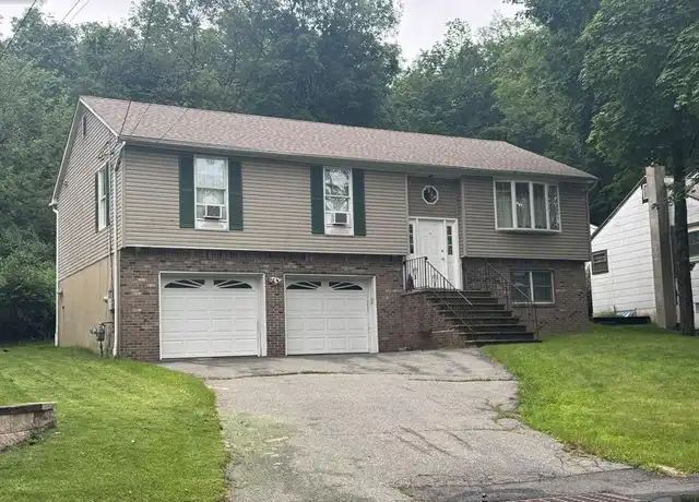 Property at 50 Monhegan Ave, Oakland, NJ, 07436, 4 beds, 3 baths, [object Object]