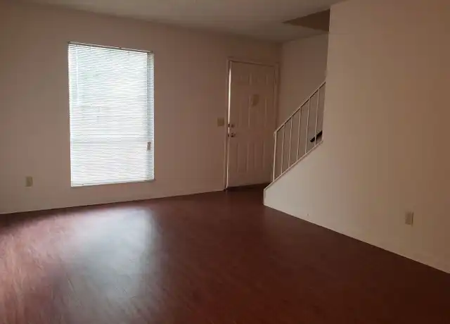 Property at 291 Yelton Ct Unit 291G, Nashville, TN, 37211, 1 bed, 1.5 baths, [object Object]