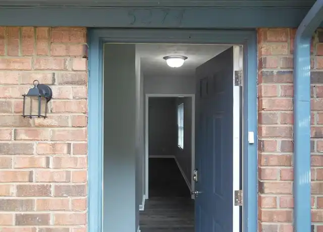 Property at 5274 Ridge Forest Dr, Stone Mountain, GA, 30083, 2 beds, 2 baths, [object Object]