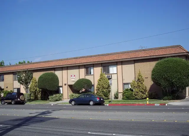 Photo of 17818 Woodruff Ave, Bellflower, CA 90706