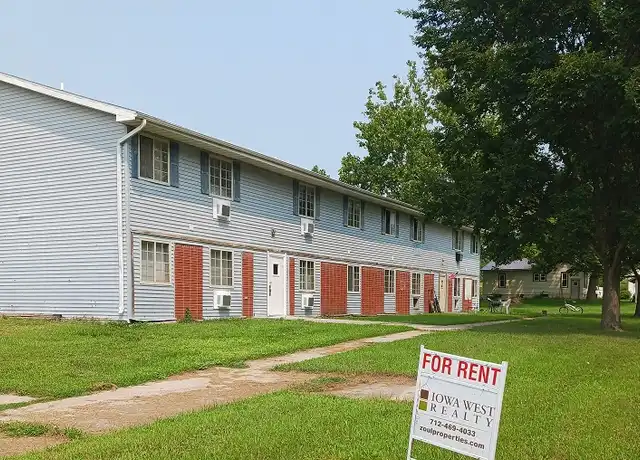 Property at 100 Olive Grove Ln, Bayard, IA, 50029, 3 beds, 1 bath, [object Object]