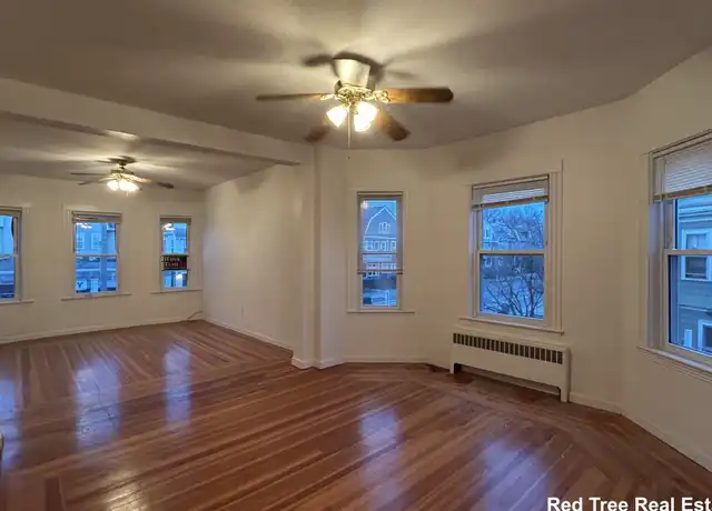 Property at 741 Broadway Unit 2, Somerville, MA, 02144, 3 beds, 1 bath, [object Object]