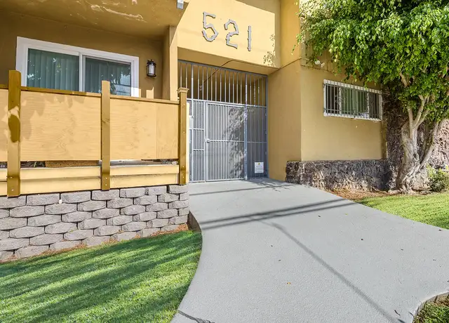 Photo of 521 W Hyde Park Blvd, Inglewood, CA 90302